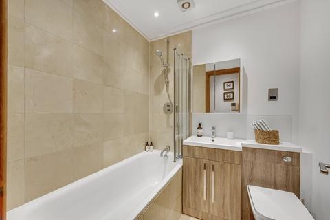 1 bedroom flat for sale, Sumatra Road, West Hampstead, London, NW6