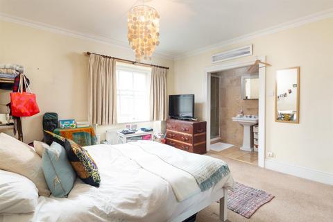 33 Pembroke Road, Clifton, Bristol, BS8 3BE