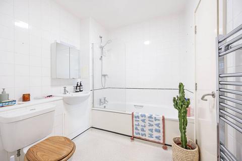 1 bedroom flat for sale, Collent Street, Hackney, London, E9