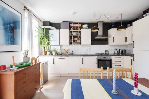 1 bedroom flat for sale, Collent Street, Hackney, London, E9