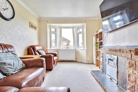 3 bedroom detached bungalow for sale, Farm Road, Arnold, Nottingham