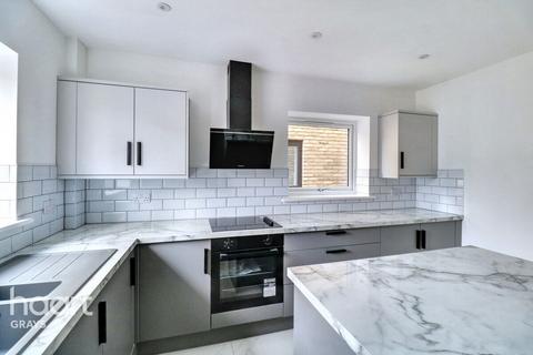 3 bedroom semi-detached house for sale, Grosvenor Road, Orsett