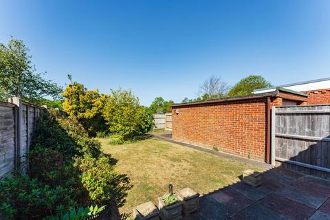 14 Chislehurst Road, Carlton Colville, Lowestoft, NR33 8BY