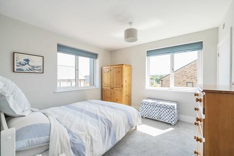 4 bedroom detached house for sale, Langsett Grove, Harrogate, North Yorkshire, HG3