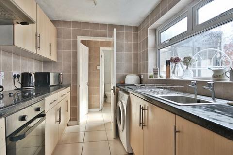 2 bedroom terraced house for sale, Severn Street, Hull, East Riding Of Yorkshire, HU8 8TQ