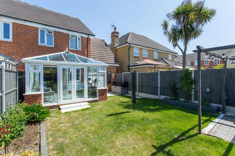 6 Shore Close, Herne Bay, CT6 8FH