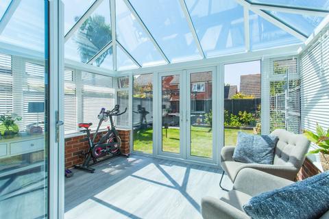 6 Shore Close, Herne Bay, CT6 8FH