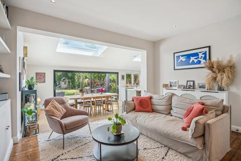 31 Mount View, Rickmansworth, WD3 7BB