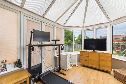 107 Tuffley Avenue, Gloucester, GL1 5NP