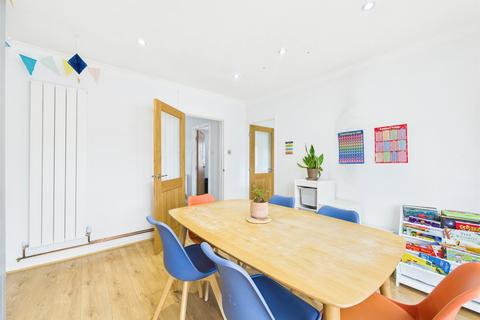 107 Tuffley Avenue, Gloucester, GL1 5NP