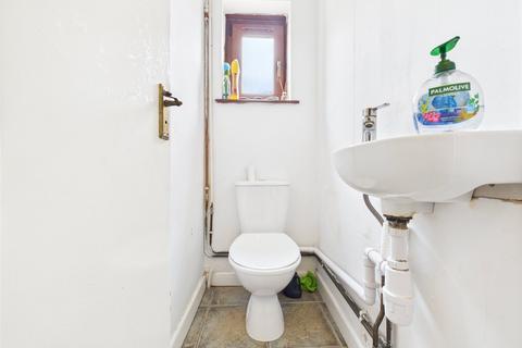 107 Tuffley Avenue, Gloucester, GL1 5NP