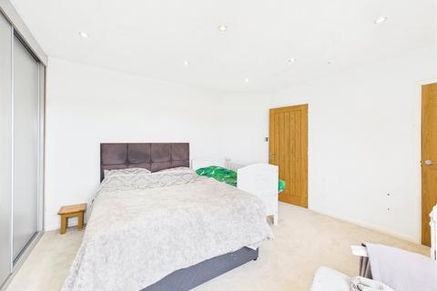 107 Tuffley Avenue, Gloucester, GL1 5NP