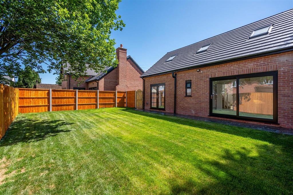 30 Brunslow Close (27).jpg