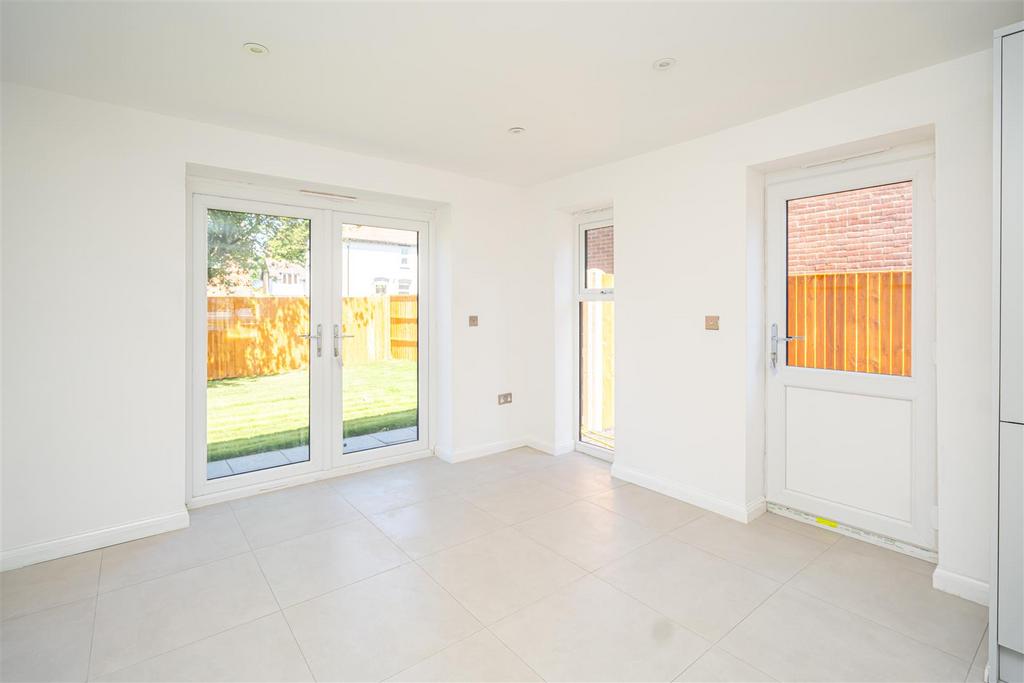 30 Brunslow Close (13).jpg