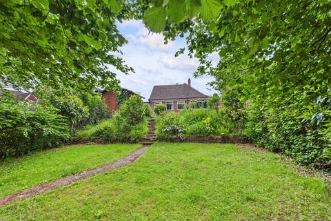 2 bedroom bungalow for sale, Harlands Close, Haywards Heath, RH16