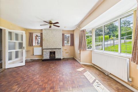 2 bedroom bungalow for sale, Harlands Close, Haywards Heath, RH16