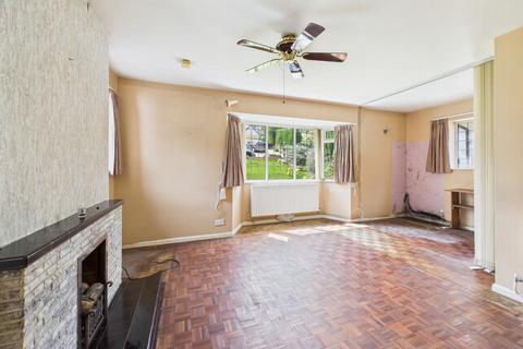 2 bedroom bungalow for sale, Harlands Close, Haywards Heath, RH16