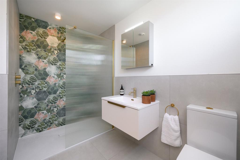 Ensuite
