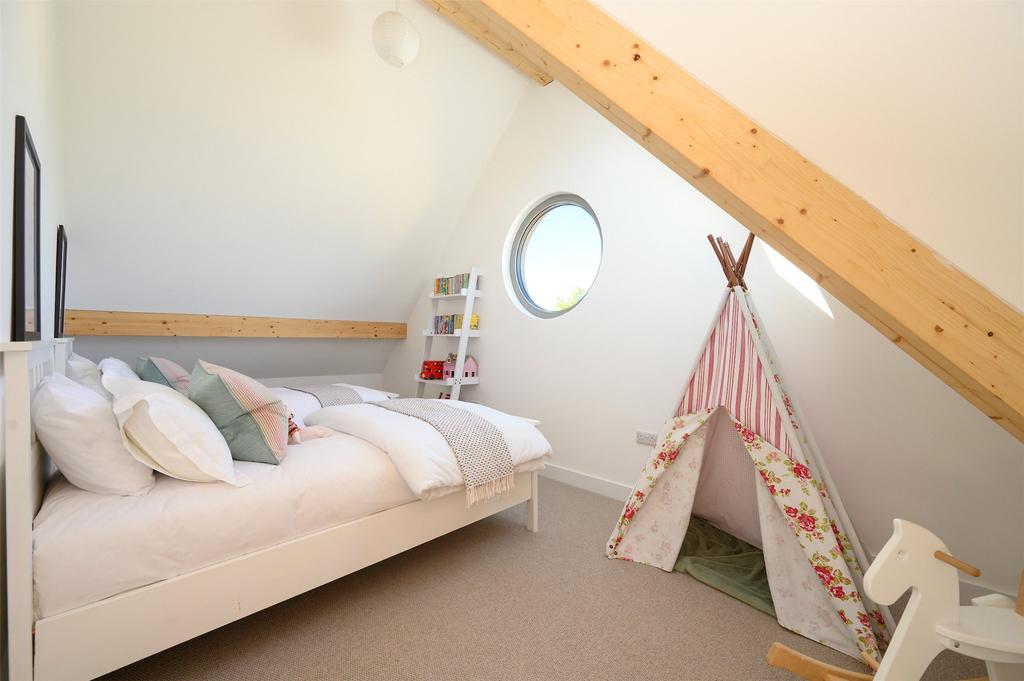 Double Bedroom 3
