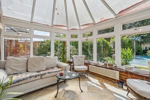 undefined, Pinewood Green, Iver Heath SL0