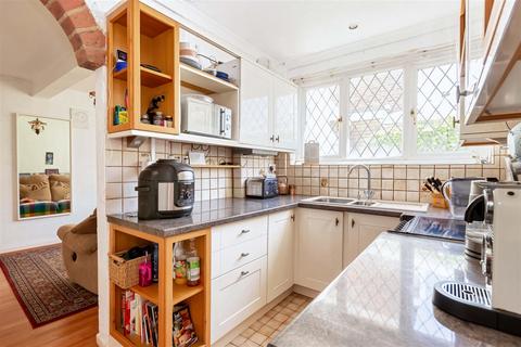 53 Boundary Road, Worthing, BN11 4LL
