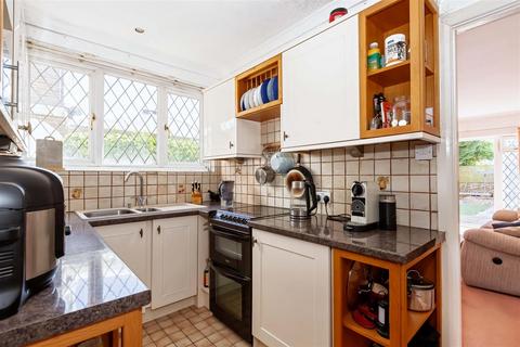 53 Boundary Road, Worthing, BN11 4LL