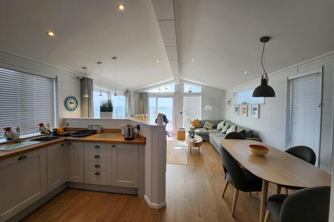 2 bedroom lodge for sale, Shaldon, TQ14