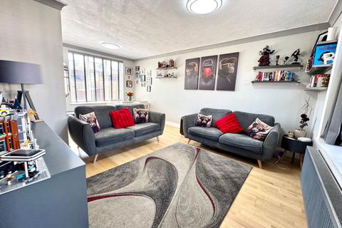 3 bedroom terraced house for sale, Shottery Walks, Stockport SK6