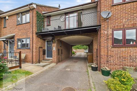 22 Brissenden Close, Upnor, Rochester, ME2 4XW