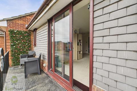 22 Brissenden Close, Upnor, Rochester, ME2 4XW