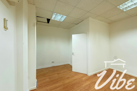 Warehouse to rent, Sampson Street, London E1W