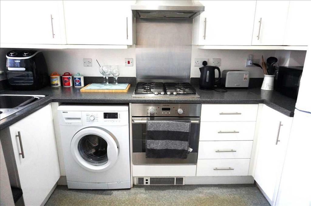 Kitchen :