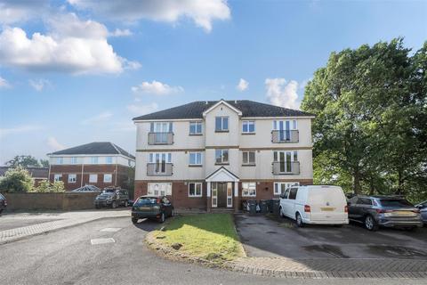 Beechfield Drive, Devizes