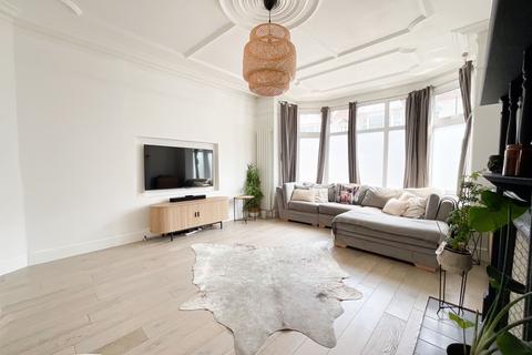 5 bedroom terraced house for sale, Leigh-on-Sea SS9