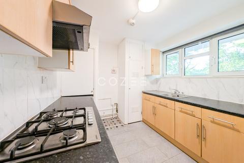 3 bedroom flat to rent, Countisbury House SE26
