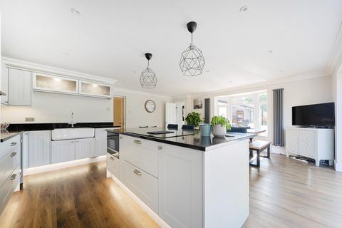 5 bedroom detached house for sale, Lymington Road, Highcliffe, Christchurch, BH23