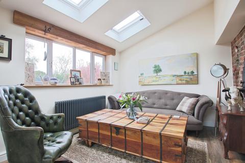 4 bedroom detached house for sale, Main Road, Thorngumbald, Hull, HU12 9NA