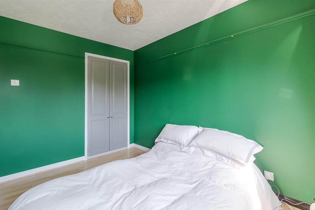 Bedroom (3).jpg