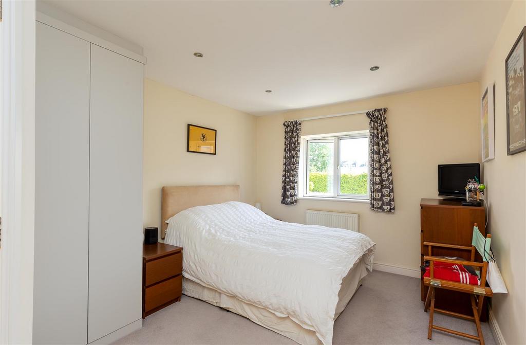 6 Beaufort Mews-16.jpg