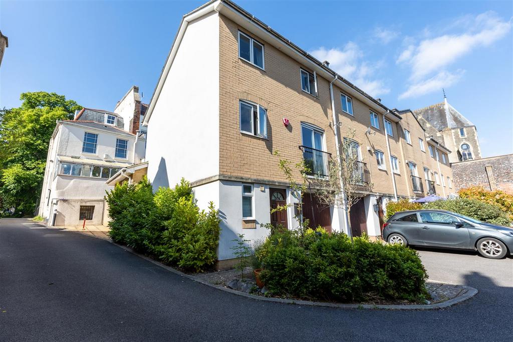 6 Beaufort Mews-38.jpg