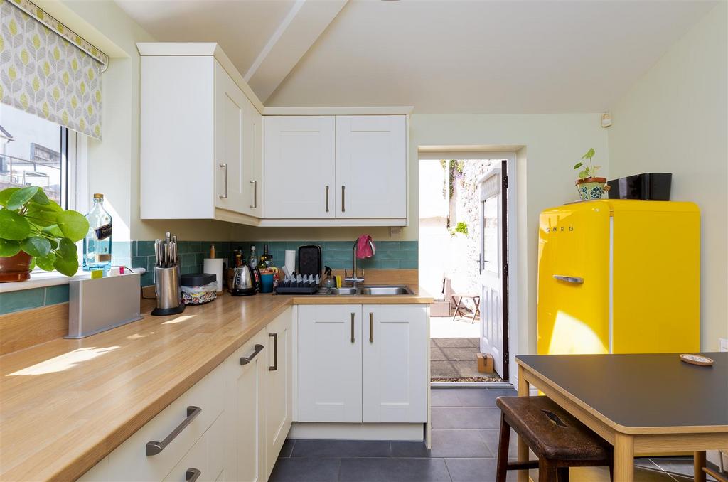 6 Beaufort Mews-5 - Copy.jpg
