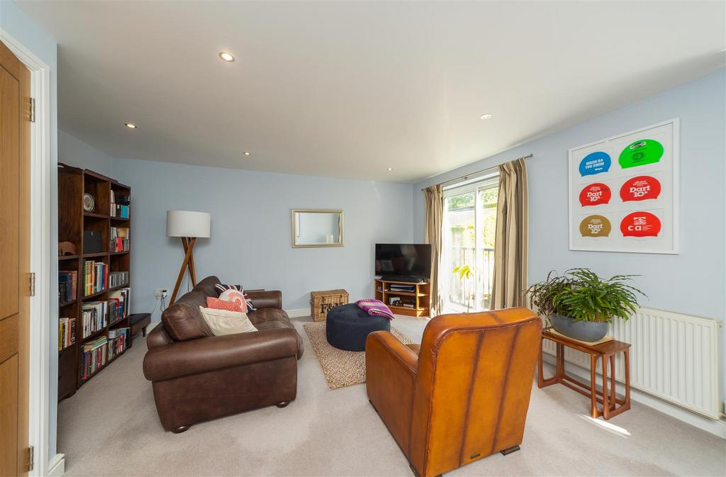 6 Beaufort Mews-10.jpg
