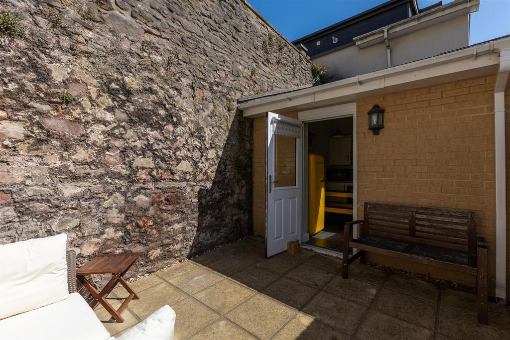 6 Beaufort Mews-7.jpg