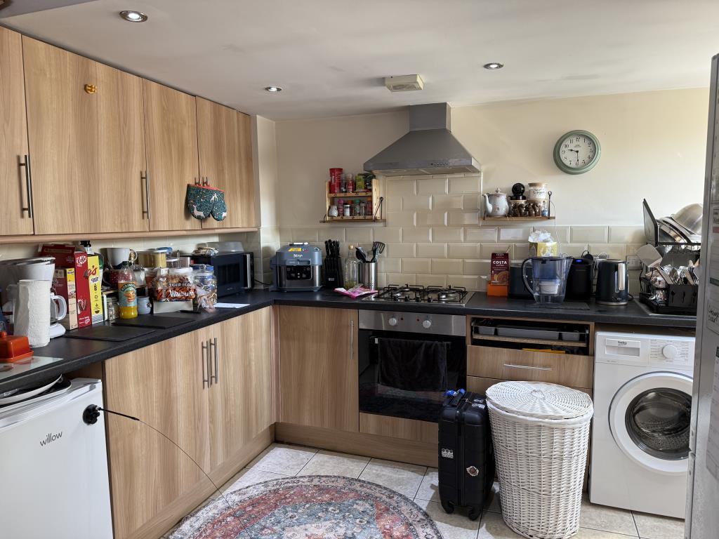 Flat D kitchen with fitted units