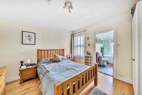 20 Hare Lane, Godalming, GU7 3EE