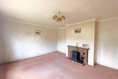 2 bedroom bungalow for sale, The Barnhams, Bexhill-On-Sea