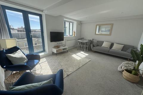 2 bedroom flat for sale, Apartment 14, Queens Quay, 3 Victoria Parade, Torquay, Devon