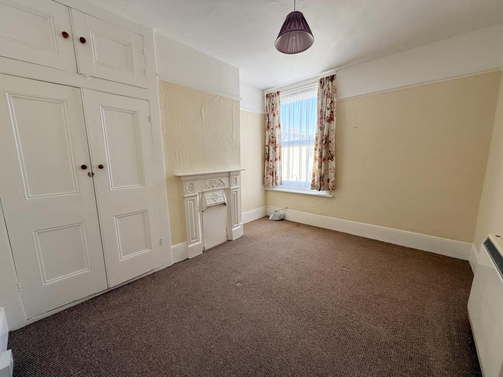 Flat 2 bedroom