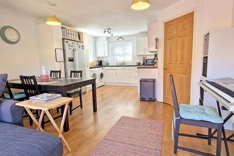 4 bedroom semi-detached house for sale, Mallards Way, Bicester