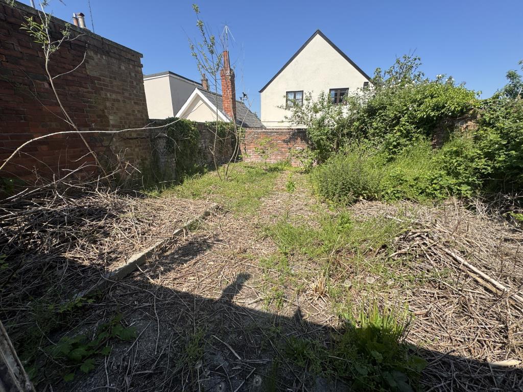 Rear outside space
